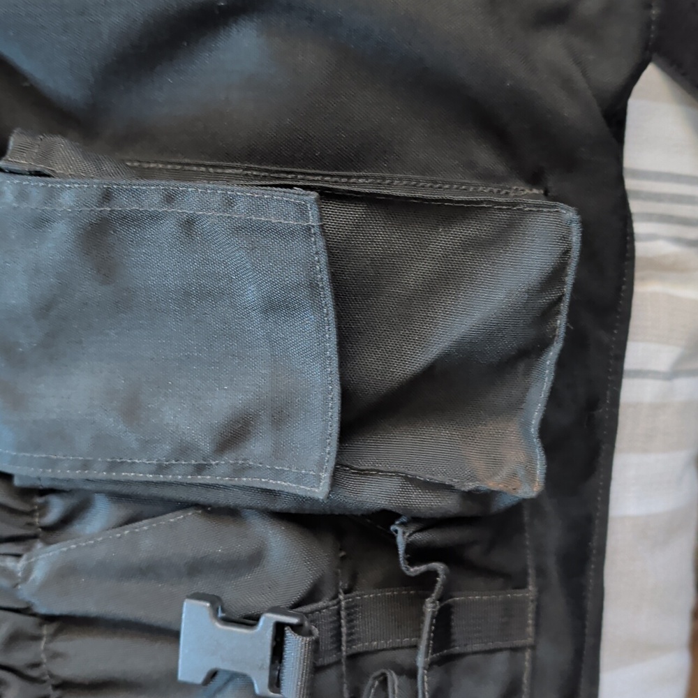 Point Blank Soft Shell Tactical Vest - Picture 9 of 13